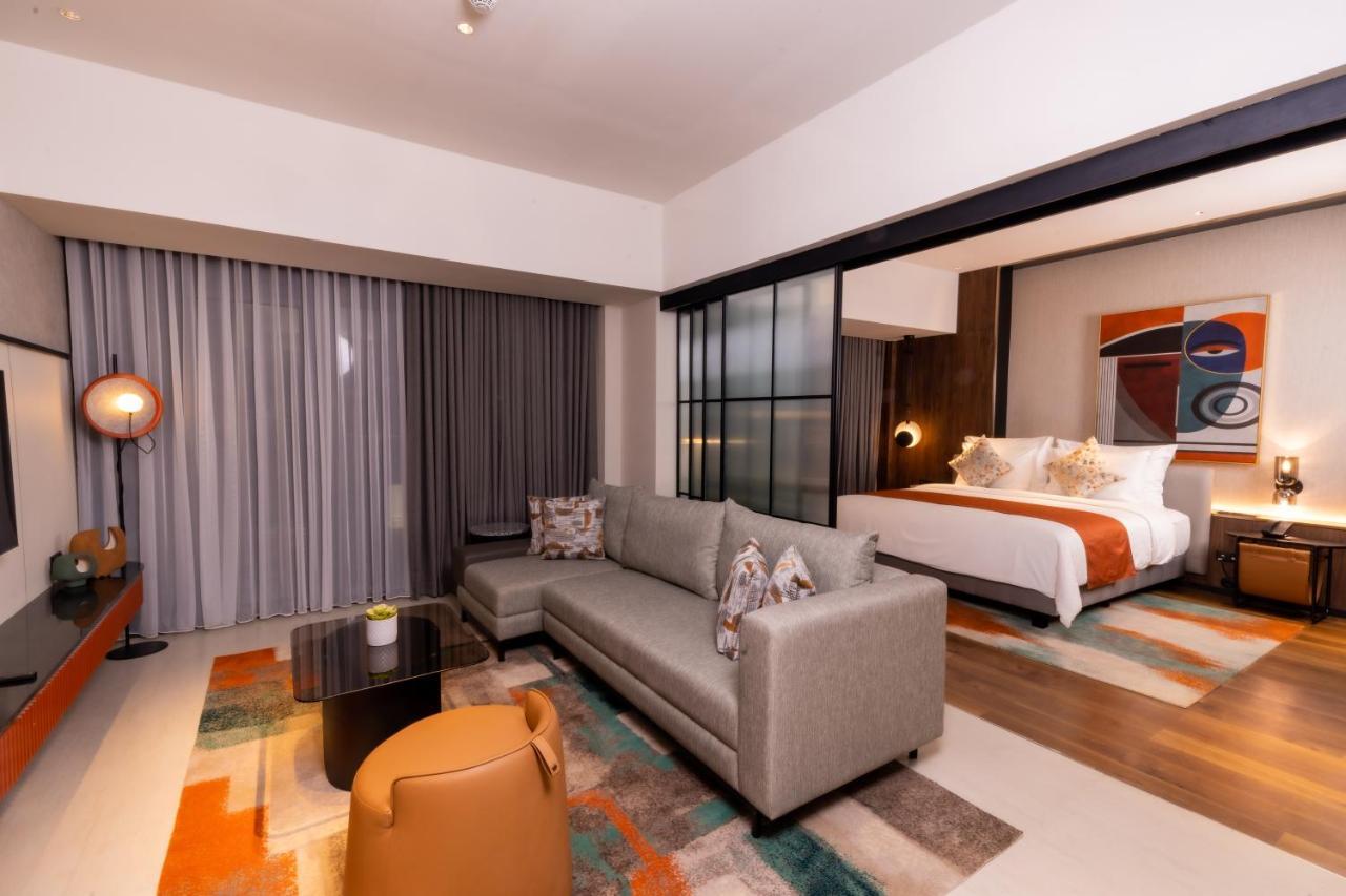 Herloom Hotel & Residence Bsd Tangerang Exteriör bild