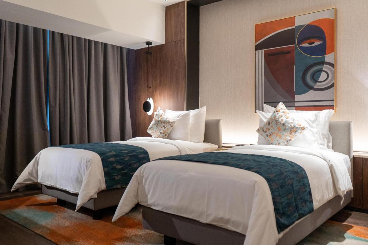Herloom Hotel & Residence Bsd Tangerang Exteriör bild