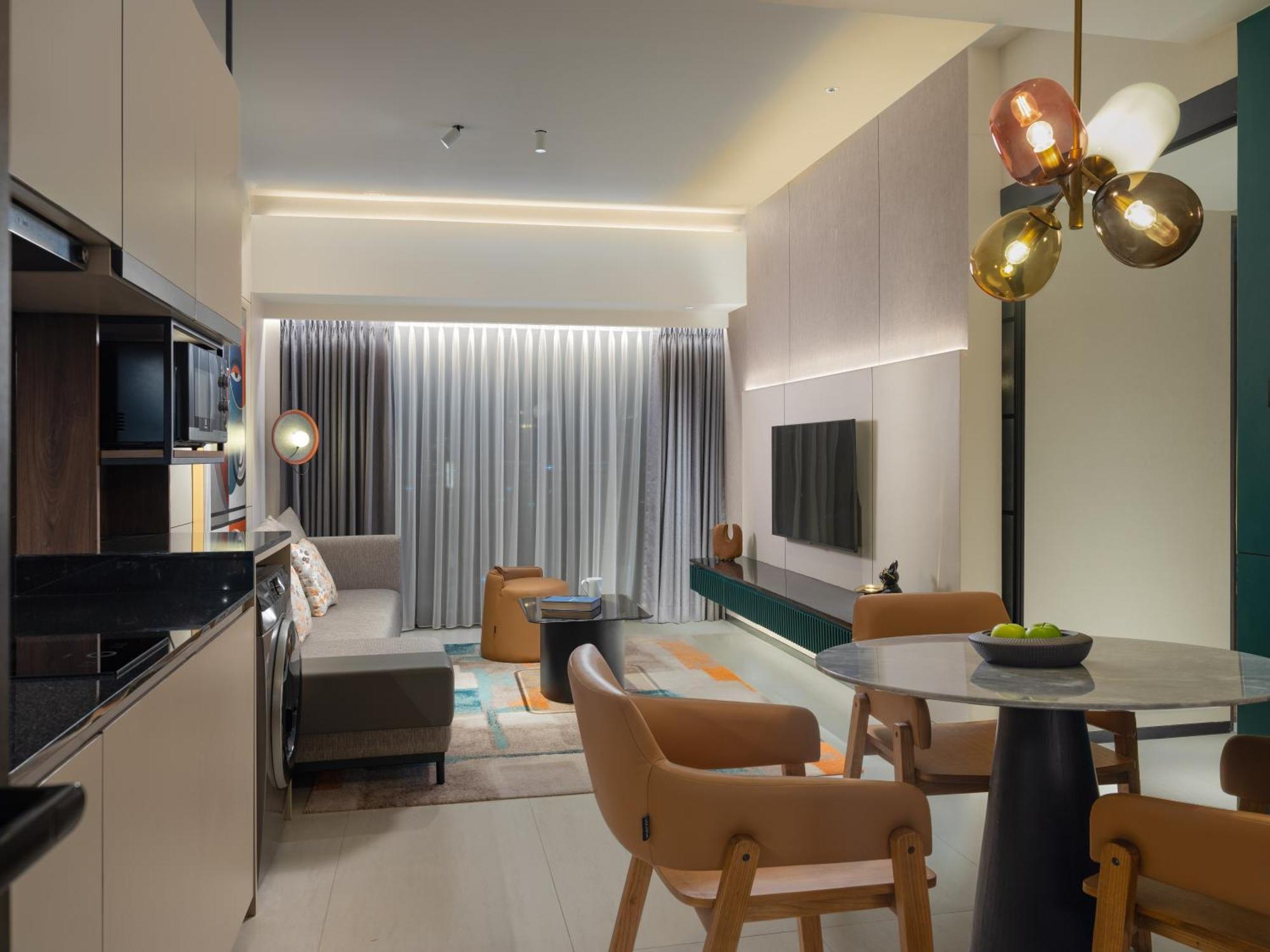 Herloom Hotel & Residence Bsd Tangerang Exteriör bild