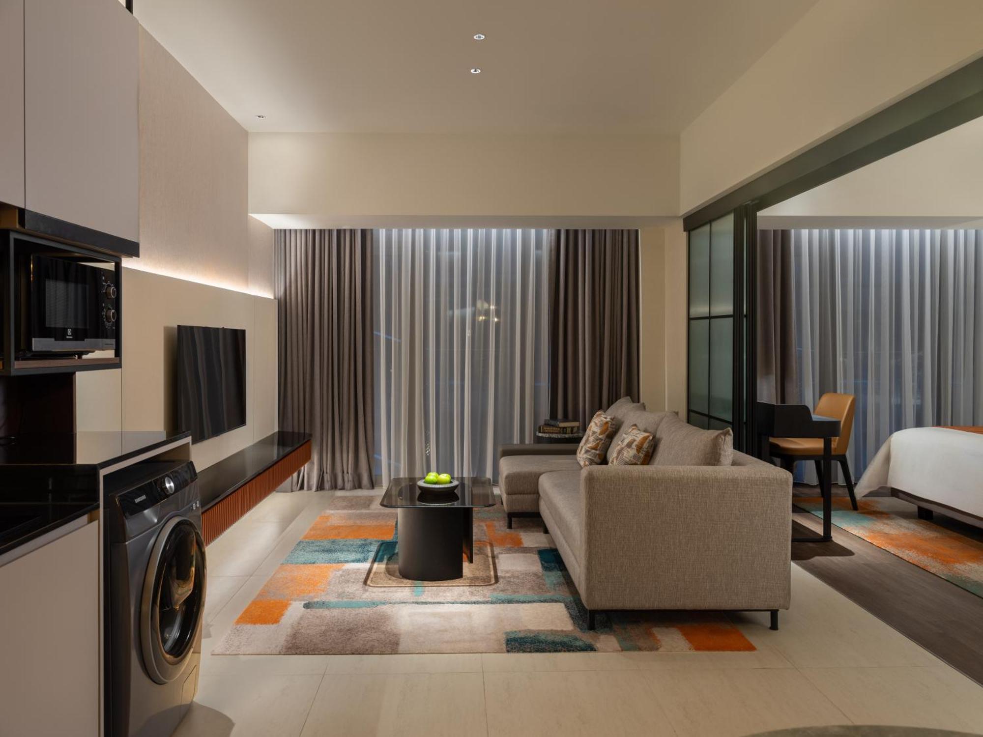 Herloom Hotel & Residence Bsd Tangerang Exteriör bild
